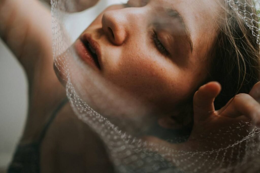 What Is a Cultural Hair Veil? Your Guide to Meaning, Styles, and Respectful Styling