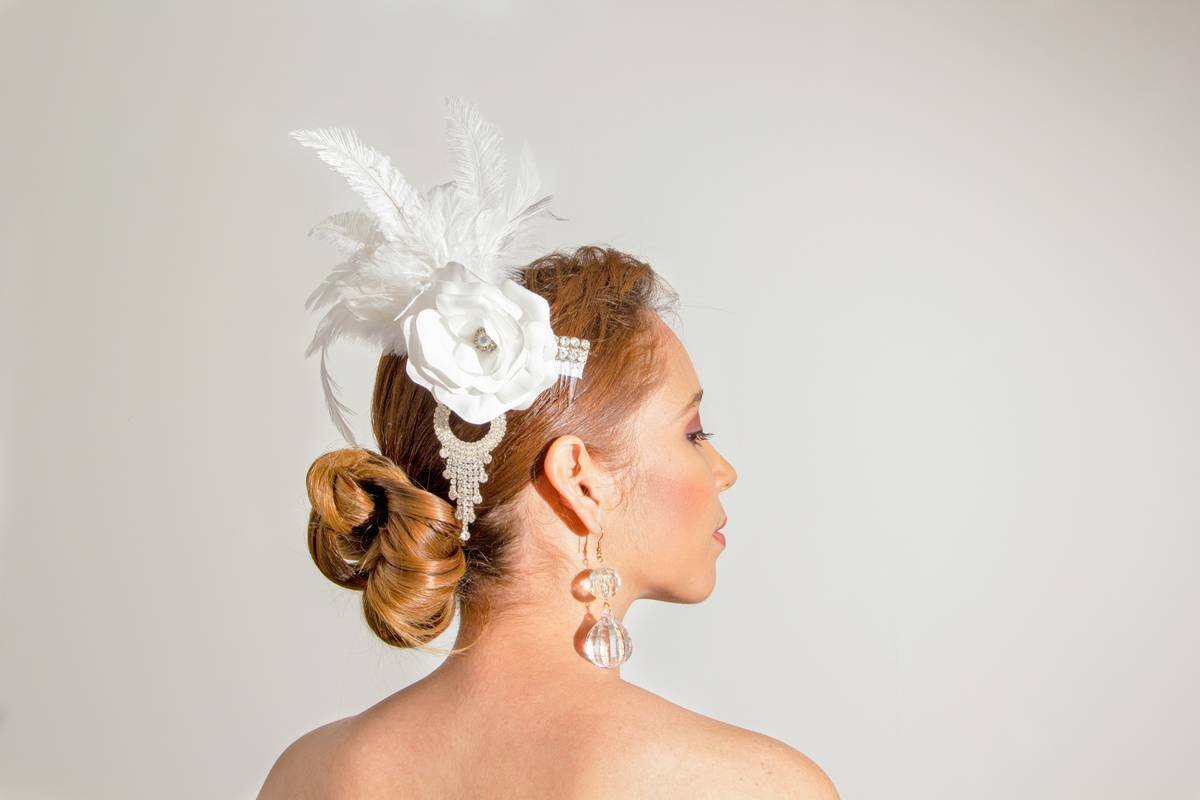 Short Bridal Veil: Your Secret Weapon for Effortless Elegance (Without the Drama)